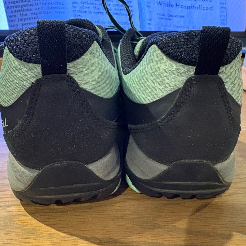 Merrell Women's Size 10 Siren Edge 3 - Aqua and Black - Picture 4 of 5